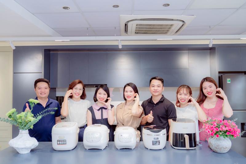 UKG CHÍNH THỨC KHAI TRƯƠNG STUDIO MỚI